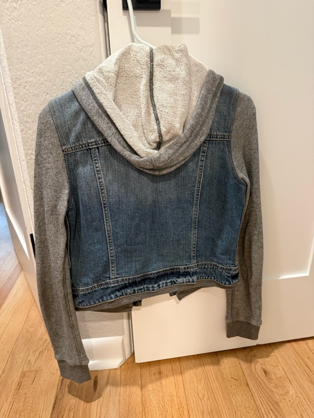 American Eagle Outfitters Blue Denim Jacket with Grey Knit Hood & Sleeves - Picture 2 of 3
